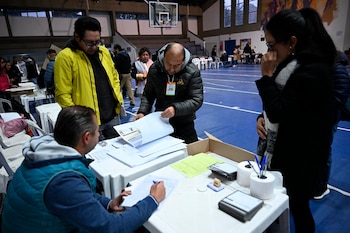 Les responsables de la table se préparent