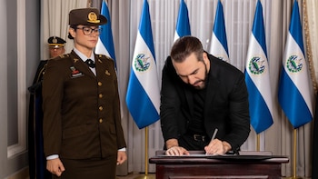 Karla Trigueros et Nayib Bukele