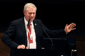 José Antonio Kast est imposé