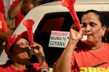 Affiches d'Esequibo en totalité