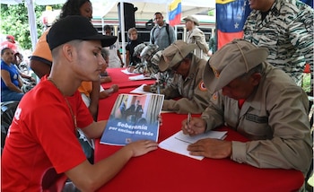 Bien que certains soient venus volontairement au