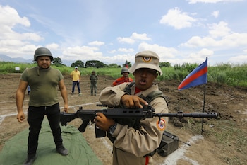 Membres de la milice nationale