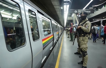 Dans les stations souterraines