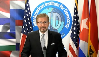 Carlos Sánchez Berzaín, directeur exécutif