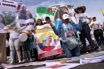 Des proches de Colombiens détenus à