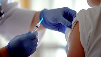 Une myélite transverse apparaît