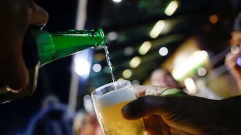 Bière servie dans un verre