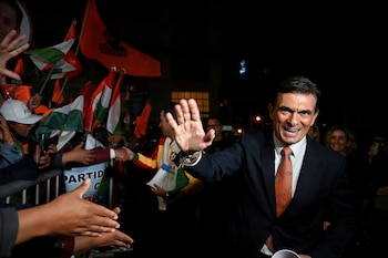 Rodrigo Paz a salué son