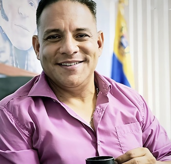José Alexander Gil Álvarez, Teninete