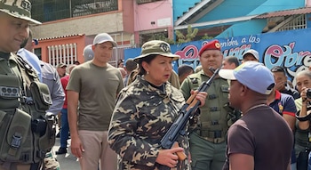 Le maire de Caracas, amiral