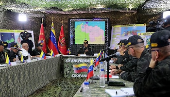 Nicolas Maduro en réunion