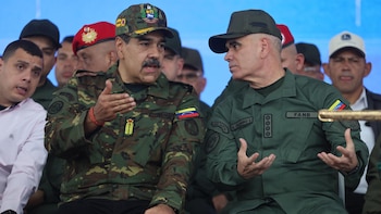 Maduro parle avec le propriétaire