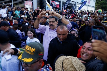 Maduro a célébré avoir donné des « coups de coude »