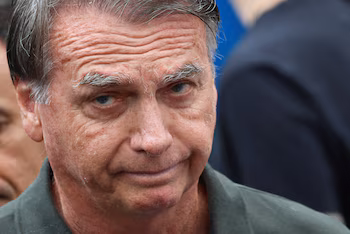 Jair Bolsonaro purge une peine