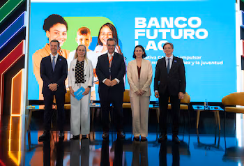 De gauche à droite, Gabriel Felpeto,