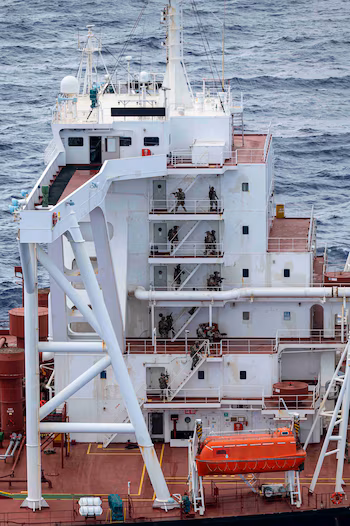 Personnel militaire pendant l'opération