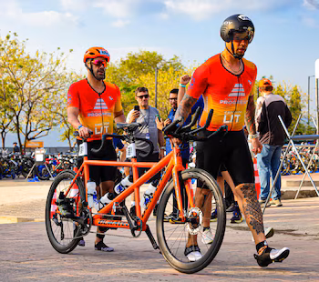 Alberto Carrillo avance à El
