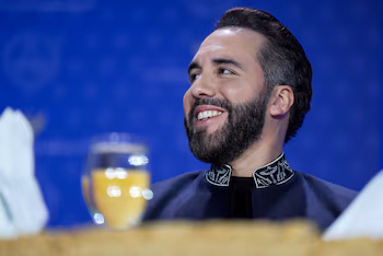 Plus de la moitié de