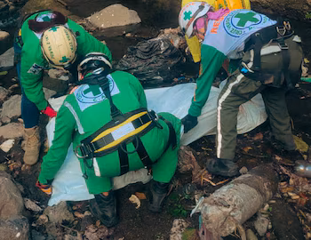 Cruz Verde Salvadoreña utilise la subvention annuelle du ministère de la Santé et organise des tirages au sort, des événements et des campagnes pour financer du carburant et des kits de premiers secours en cas d'urgence./(Réseaux Cruz Verde Salvadoreña)