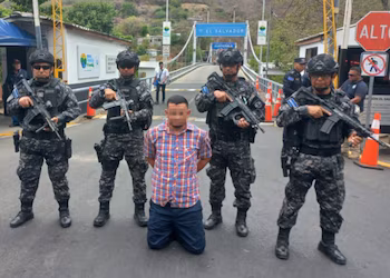 La Police Nationale Civile parvient à localiser et capturer le suspect en collaboration avec le Guatemala. (Photo avec l'aimable autorisation de PNC)