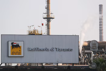 La compagnie pétrolière italienne Eni a officialisé un nouvel accord avec le ministère du Pétrole et la société d'État vénézuélienne PDVSA pour réactiver un projet de pétrole brut lourd dans la ceinture de l'Orénoque (REUTERS/File)