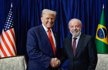 Lula da Silva avec Donald Trump, le 2 décembre 2025 (Europa Press)