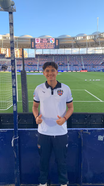 L'effort financier de la famille Pérez soutient le séjour et la formation de Waltercito en Espagne, en attendant le soutien définitif du club Levante UD. (Photo : avec l'aimable autorisation)