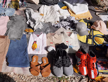 Vêtements Paca au marché aux puces