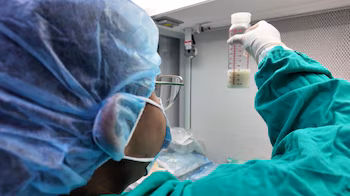 La Banque de lait maternel de l'Hôpital des femmes approvisionne sept hôpitaux du pays. Crédit : CCSS