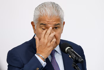 Le président José Raúl Mulino a déclaré que malgré les manifestations, l'eau ne dépend pas d'un bouton. EFE/ Bienvenido Velasco
