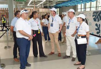 Avec cette activité, El Salvador réaffirme son engagement en faveur de la modernisation des services d'immigration et de l'intégration de bonnes pratiques régionales pour les touristes et les croisiéristes./ (hondudiario.com)