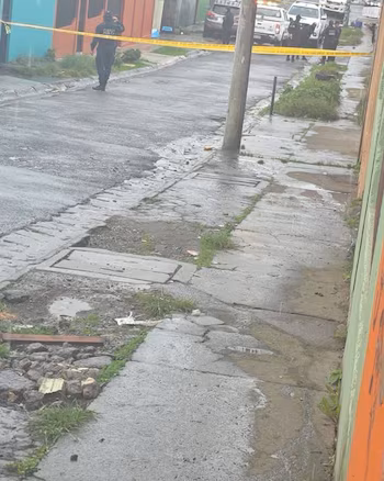 L'attaque de Purral de Goicoechea a été signalée au système d'urgence 9-1-1 et a déclenché l'envoi d'unités de la Croix-Rouge costaricaine. (Avec l'autorisation de : Repetrel News)