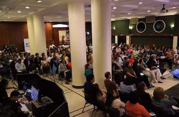 Près de 200 entrepreneurs ont assisté au IVe Congrès de l'Entrepreneuriat 2026, participant à la première session spécialisée intitulée Entrepreneurship Bootcamp : « De l'idée à l'entreprise ». (Courtoisie) 