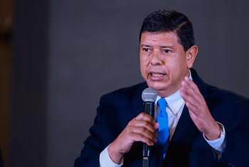 Héctor Ordóñez a été confirmé ce jeudi comme nouveau ministre de la Stratégie et des Communications du gouvernement du président Nasry Asfura. (Photo : Maison présidentielle)