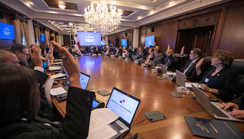 Le Conseil des Ministres a approuvé une résolution qui autorise le ministre de la Présidence à présenter à l'Assemblée nationale le projet de loi visant à corriger les distorsions du marché de l'électricité. (Autorisation : Décisions Panama)