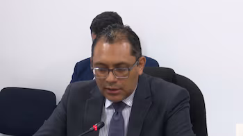 Marlon Gabriel explique le prêt de 100 millions de dollars de la BID : « L’objectif est de couvrir les besoins d’établissement d’un modèle global de prise en charge de la population étudiante, combinant le renforcement des capacités institutionnelles et l’octroi de bourses. »