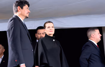 La présidente Laura Férnández est arrivée à Cartago en compagnie de son mari. Crédit : Présidence de la République