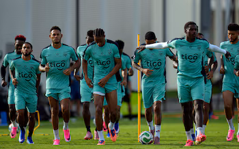 Football - coupe du monde de la FIFA 2026 - entraînement au Panama - Centre d'entraînement de haute performance Luis Matador Tejada, Panama City, Panama - 26 mai 2026. Aníbal Godoy du Panama et ses coéquipiers pendant l'entraînement. REUTERS/Enée Lebrun
