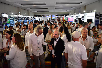 El Salvador Travel Market, inauguration de l'événement auquel participeront des hommes d'affaires et des promoteurs touristiques pour encourager les investissements et les visites au Salvador.