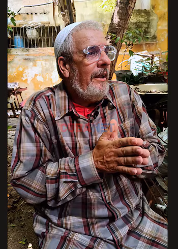 Carlos Alberto Montoya a dénoncé des décennies de harcèlement politique et professionnel après avoir informé ses dirigeants de son approche de Dieu, une décision qui a ruiné son emploi et affecté directement ses descendants. (Image tirée de Cubanet)