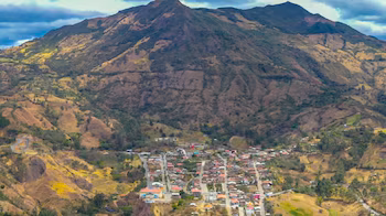 Le site d'Anganuma est situé dans le canton de Quilanga, au sud de l'Équateur. (L'heure)
