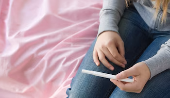 Il y a une alerte concernant le nombre de filles devenues mères dans la capitale du pays - Crédit Colpresa