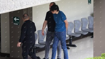 Le médecin battu à coups de marteau à Alma Vet affronte la procédure judiciaire avec le soutien des syndicats, même déterminé à déménager si les autorités permettent au suspect de quitter le centre psychiatrique où il reste hospitalisé. (Image tirée de Diario Extra)