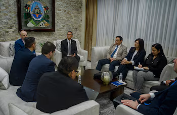 La réunion entre le pouvoir judiciaire et le FMI a eu lieu le 23 octobre 2026, avec un ordre du jour axé sur les défis institutionnels et la modernisation de la justice. (Photo : Pouvoir judiciaire du Honduras)