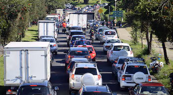 Près de deux millions de véhicules au Costa Rica pourraient être concernés par la nouvelle augmentation, y compris les unités privées, les transports publics et les véhicules cargo. Source : Avec l'aimable autorisation