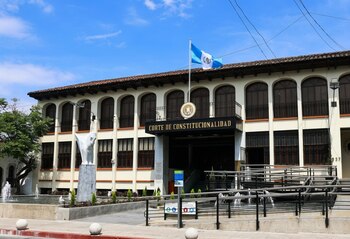 La Cour constitutionnelle du Guatemala a suspendu la nomination de José Adalberto de la Peña Aguilar à la tête d'Empornac.