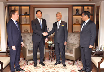 MUMBAI (INDE), 20/10/2026.- le secrétaire d'État des États-Unis, Marco Rubio (2l), rencontre le ministre indien des Affaires étrangères, Subrahmanyam Jaishankar (2d), à Bombay. EFE/ Compte du secrétaire d'État américain, Marco Rubio, sur les réseaux sociaux